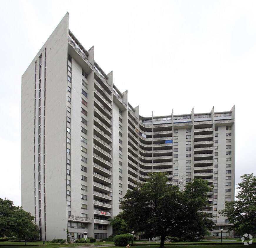 1501 Woodbine Apartments 1501 Woodbine Ave Toronto, ON