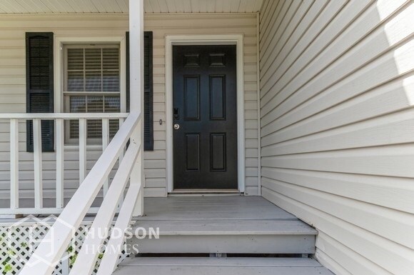 Building Photo - NOW AVAILABLE! - 405 Springlake Dr, Lawren...