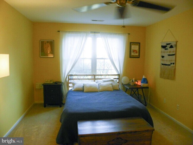Foto del edificio - 614A Palmer Ln