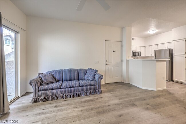 Foto del edificio - 5415 W Harmon Ave