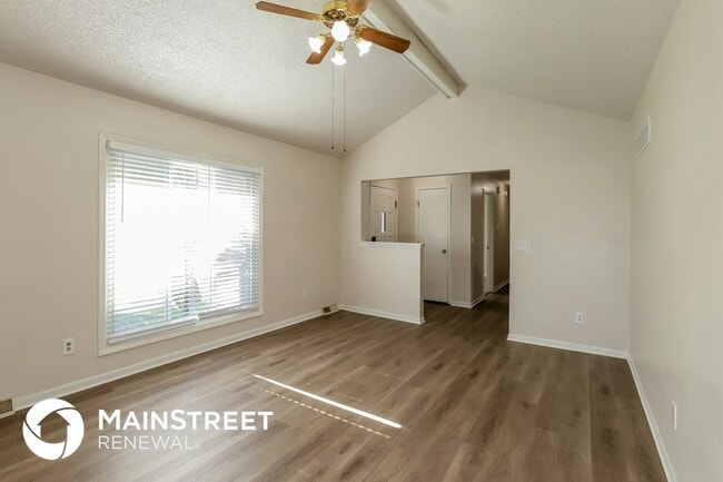 Building Photo - 1606 NE 112th Terr