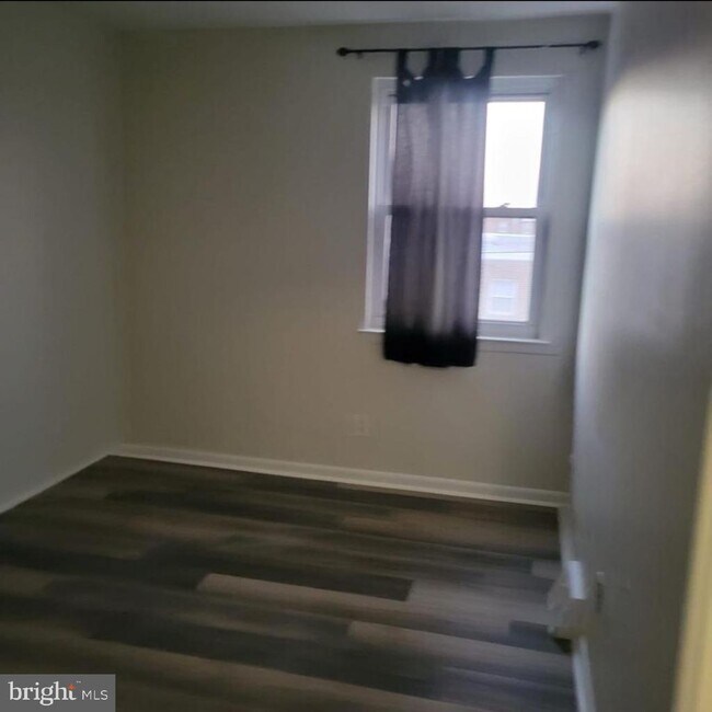 Foto del edificio - 12470 Knights Rd