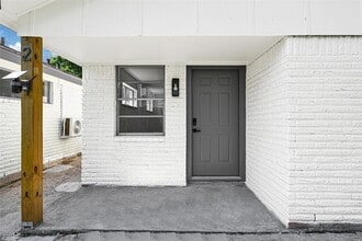 Building Photo - 8701 Bertwood St