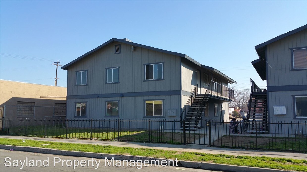 Primary Photo - 474 N Glenn Ave