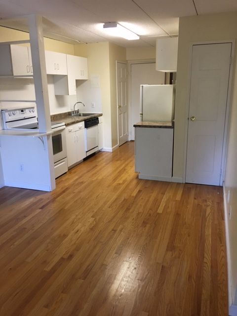 Foto principal - 40 Cochituate Rd
