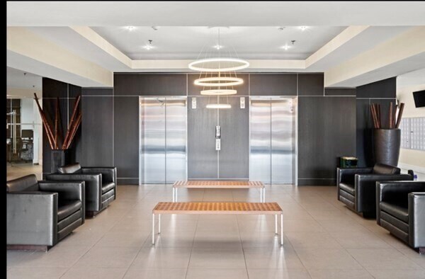 Foto del edificio - 15 N Beacon St