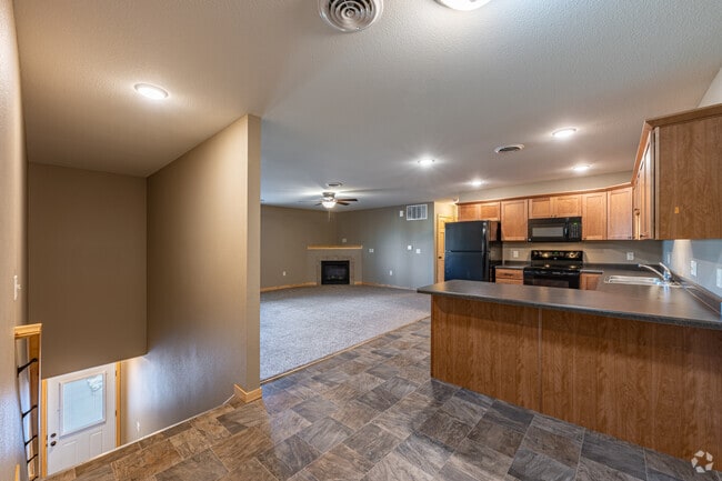 2BR, 2BA - 1,400SF - Kitchen/Living Room/Entry - Wissota Bldg 17