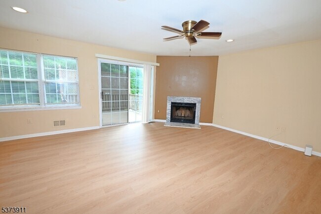 Building Photo - 34 Nostrand Rd