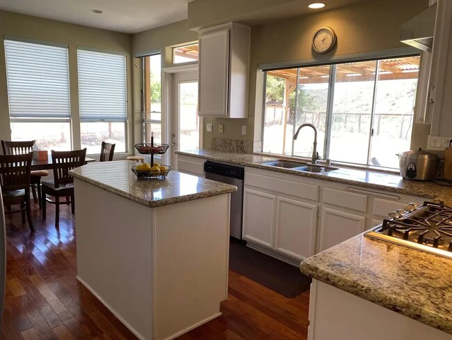 Kitchen - 12287 Arucauna Way