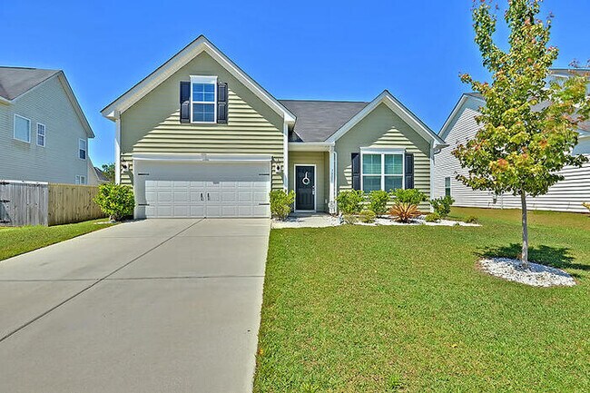 Building Photo - For Rent!! 7825 Expedition Drive