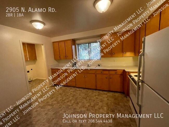 Foto del edificio - 2905 N Alamo Rd