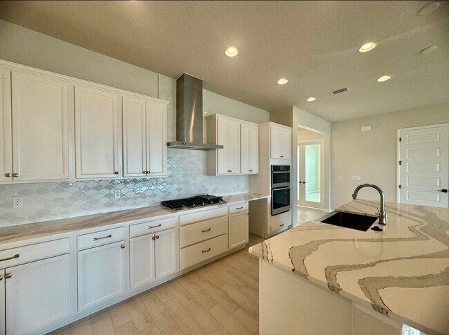 Building Photo - 2507 Kamin Dr