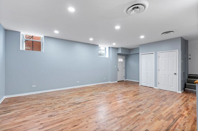 Foto del edificio - 2900 N Damen Ave