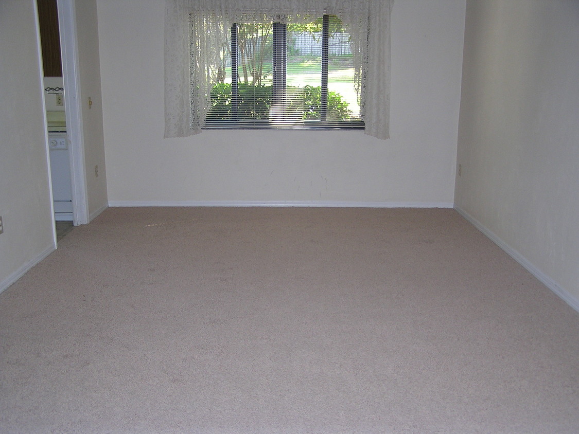Building Photo - 3/2 VILLA IN BRANDYWINE