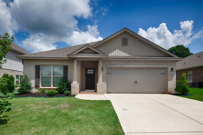 Foto del edificio - 153 Cherry Laurel Dr