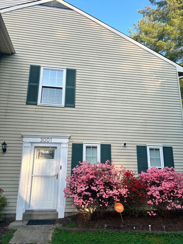 3001 N Dale Ct, Bowie, MD 20716 Townhome Rentals in Bowie MD