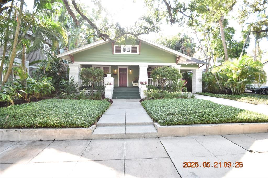 Foto principal - 810 S Packwood Ave