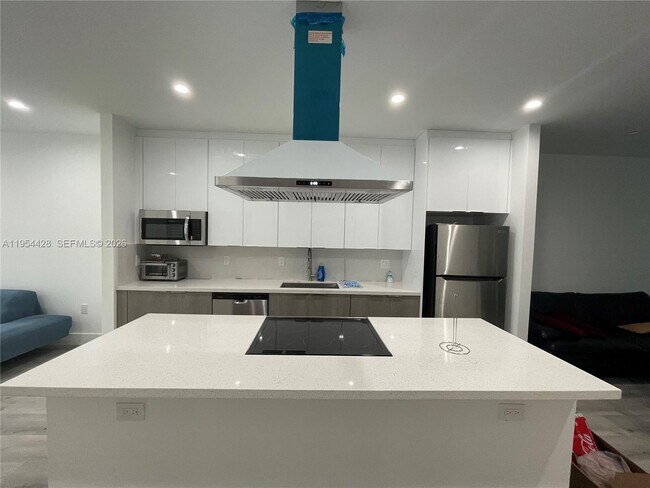 Foto del edificio - 16002 NW 38th Pl