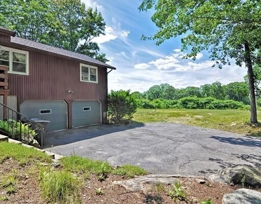 Building Photo - 225 Flanders Rd