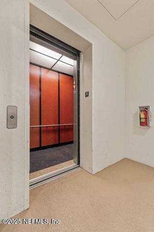 Foto del edificio - 11251 Campfield Dr