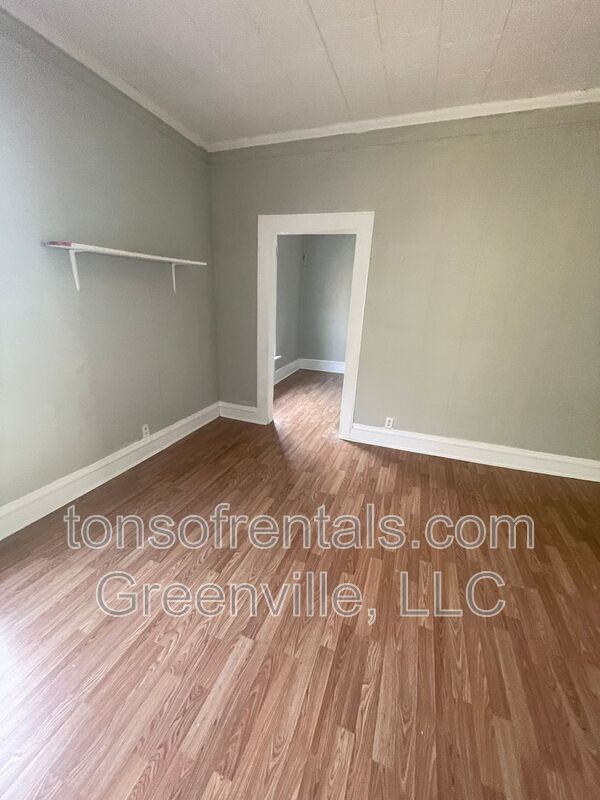Foto del edificio - 1222 N Limestone St
