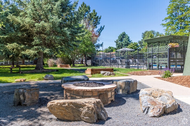 Fire Pit - Village Green