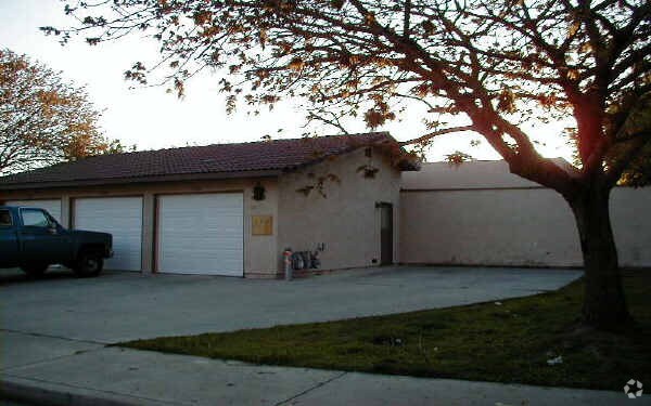 Building Photo - 3259 Radcliff Way