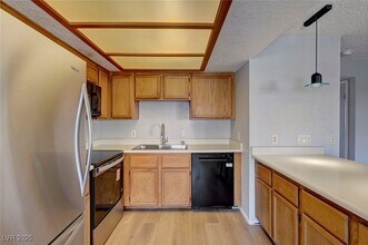 Building Photo - 913 Falconhead Ln
