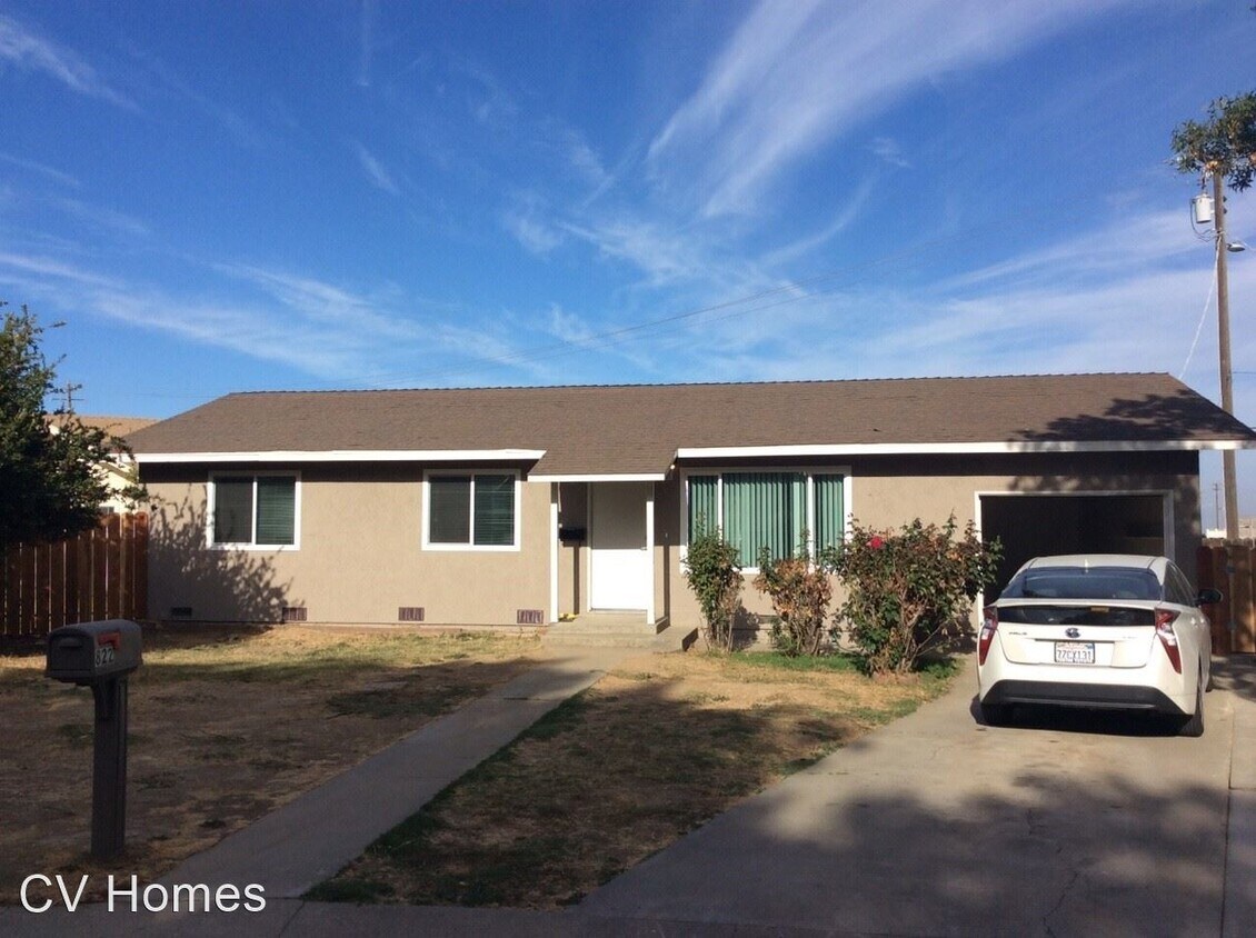 Primary Photo - 3 br, 1 bath House - 822 Walnut Dr.