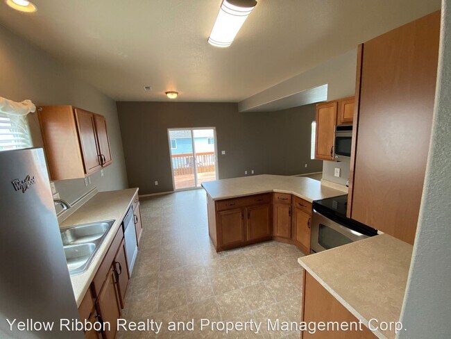 Building Photo - 4 br, 3 bath House - 3844 Tahoe Forest Lane
