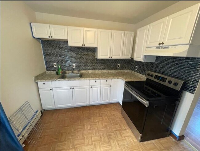 Foto del edificio - 134 Bunker Hill St