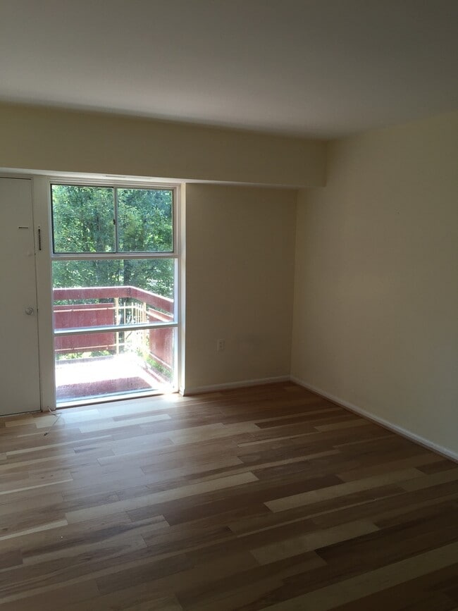 Building Photo - A two bedroom, one bath condo apartment lo...