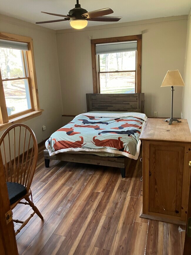 Foto del edificio - 43 Shasta Dr