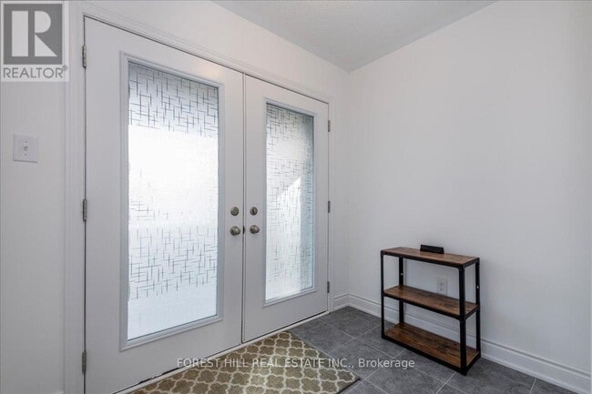 Building Photo - 111 Marina Village Dr