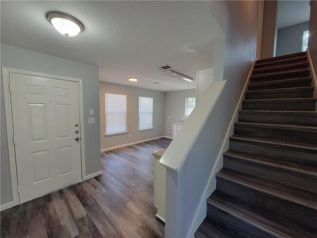 Building Photo - 111 Cermeno Cove