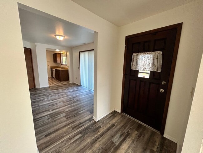 Foto del edificio - 6412-6416-6424 S 6th St.