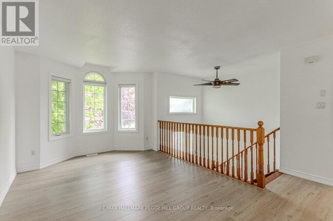Photo du bâtiment - 32 54th St S