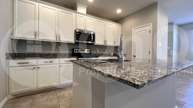 Foto del edificio - 1942 Timber Oaks Dr