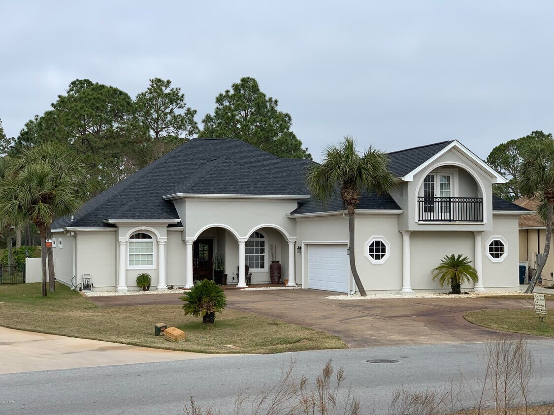 132 N Glades Trail, Panama City Beach, FL 32407 House Rental in