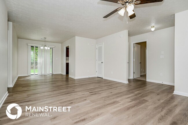Foto del edificio - 2140 Teri Ln SE