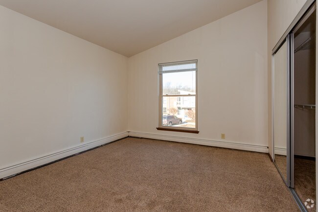 2 habitaciones, 1 baño - Lakeview Village