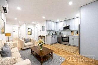 Building Photo - Jefferson