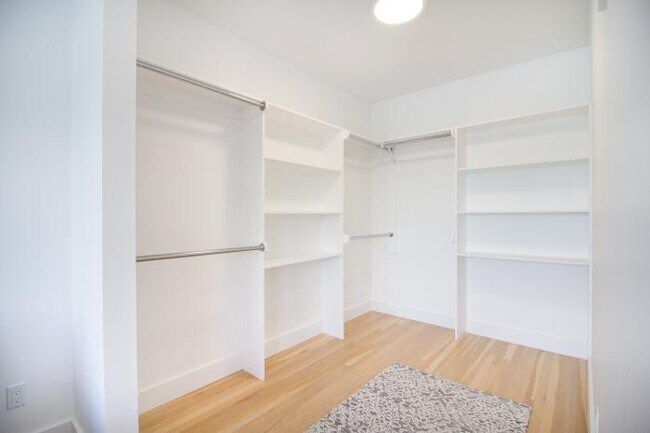 Building Photo - 1 bedroom in San Francisco CA 94117