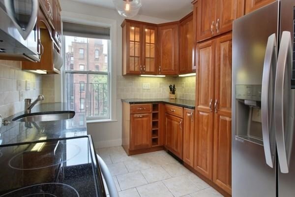 Foto del edificio - 221 W Springfield St