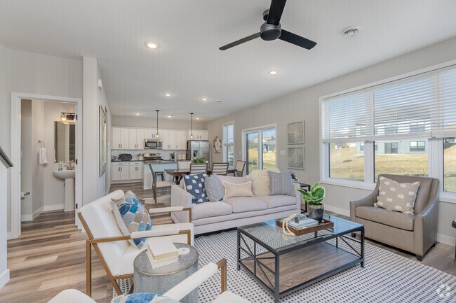 Northport - 3 BR, 2,5 BA - 1888SF - Sala de estar - The Preserve at West Circle
