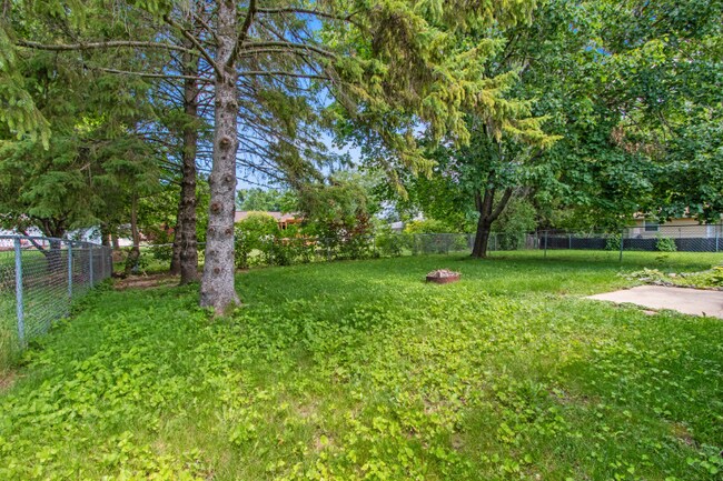 Foto del edificio - 2682 Lavender Ln