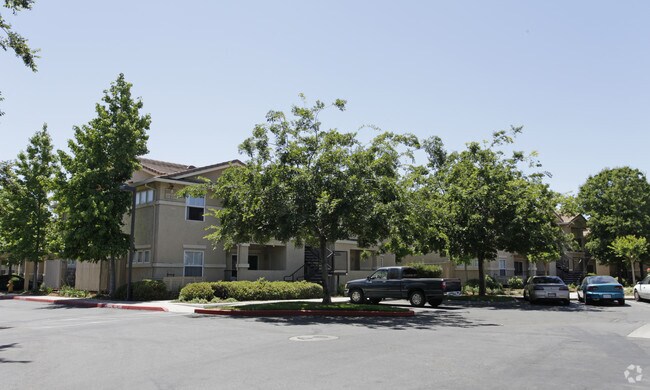 Building Photo - Saratoga
