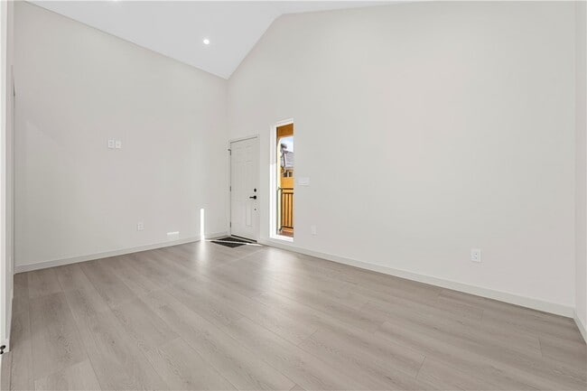 Building Photo - 13249 Kagel Canyon St