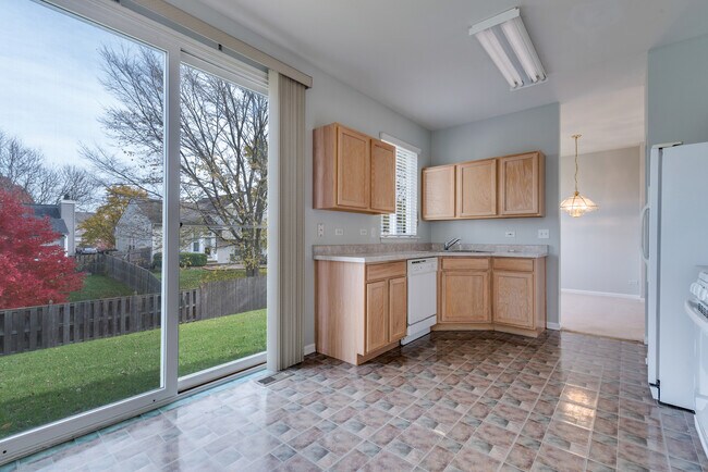 Building Photo - 2780 Rosehall Ln