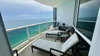 Building Photo - 18201 Collins Ave